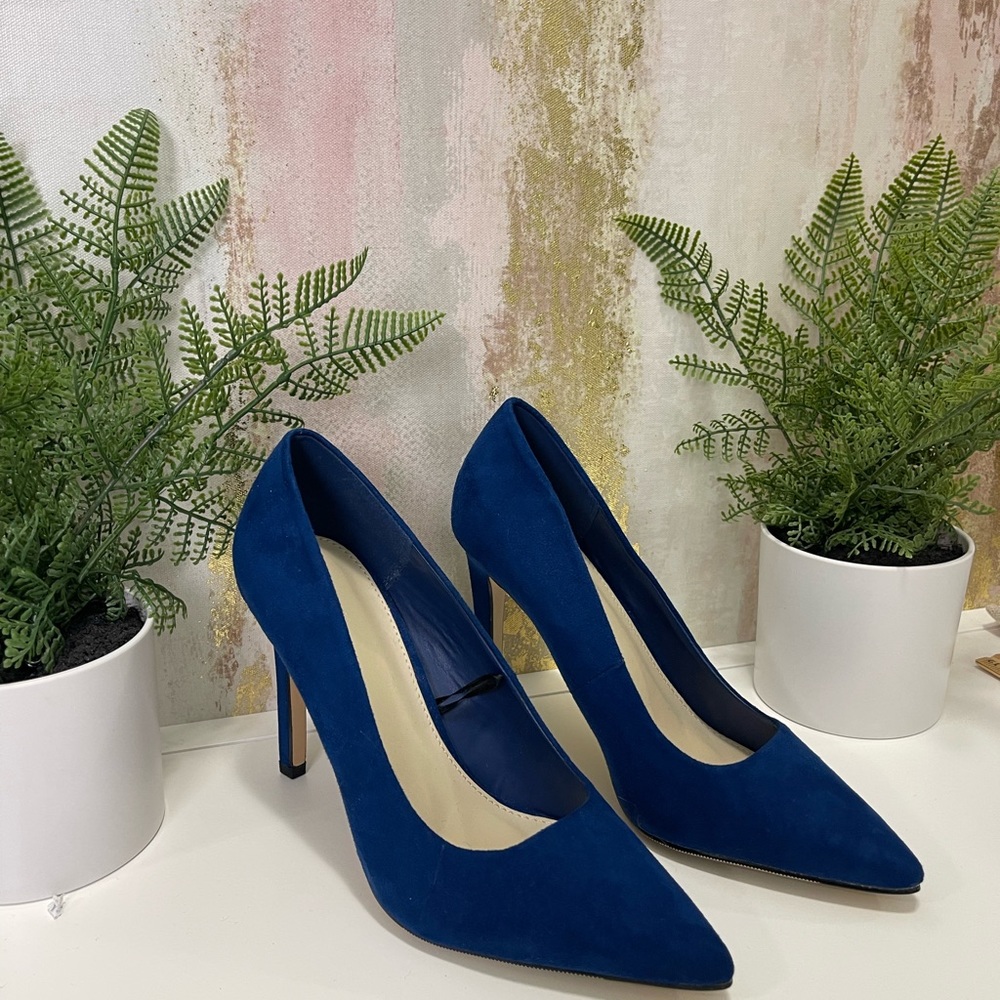 Forever 21 Royal Blue Pumps Size 7